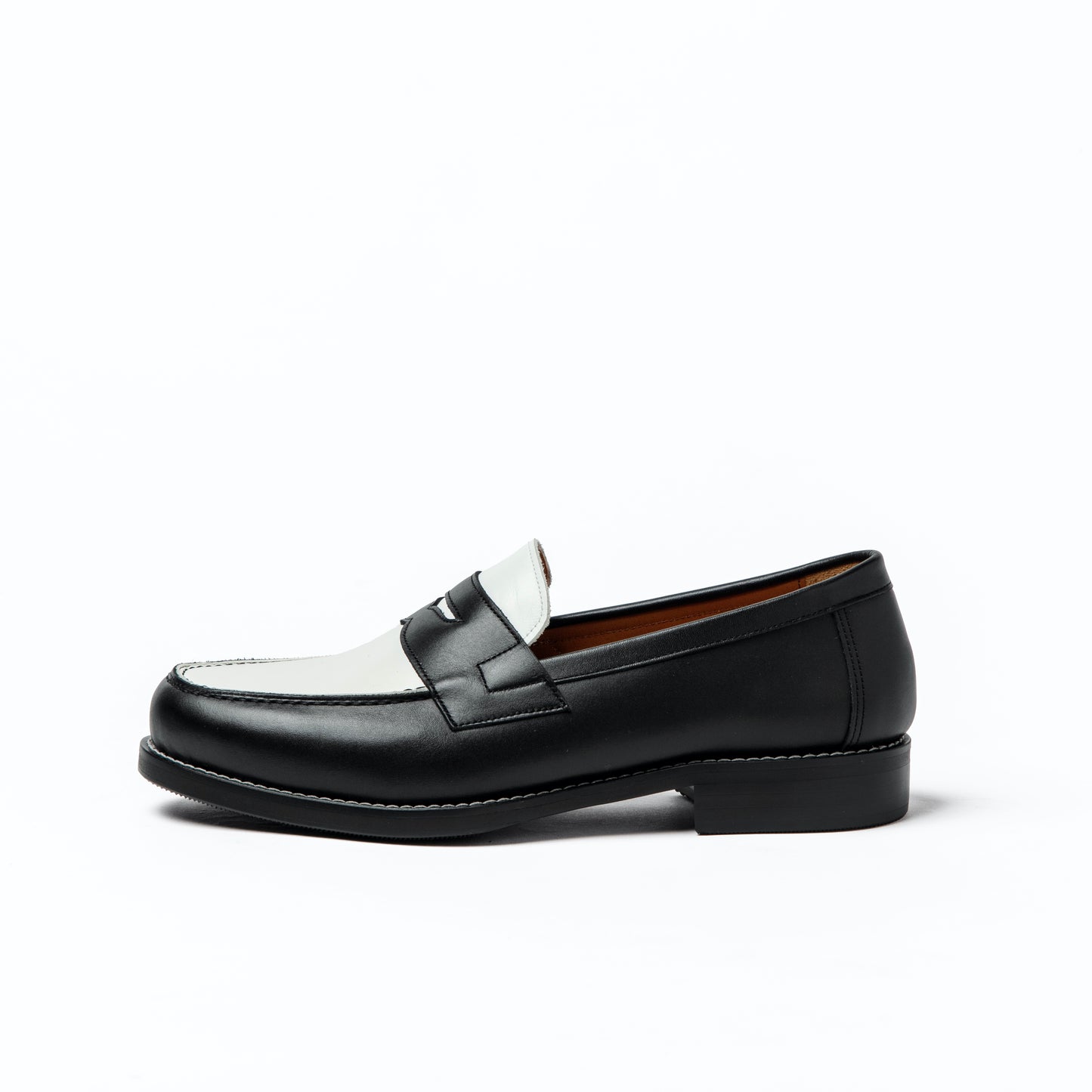 1310 Loafer / BLACK&WHITE